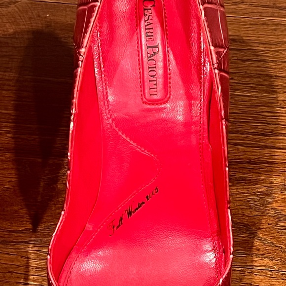 Cesare Paciotti Red Pump - Picture 5 of 9